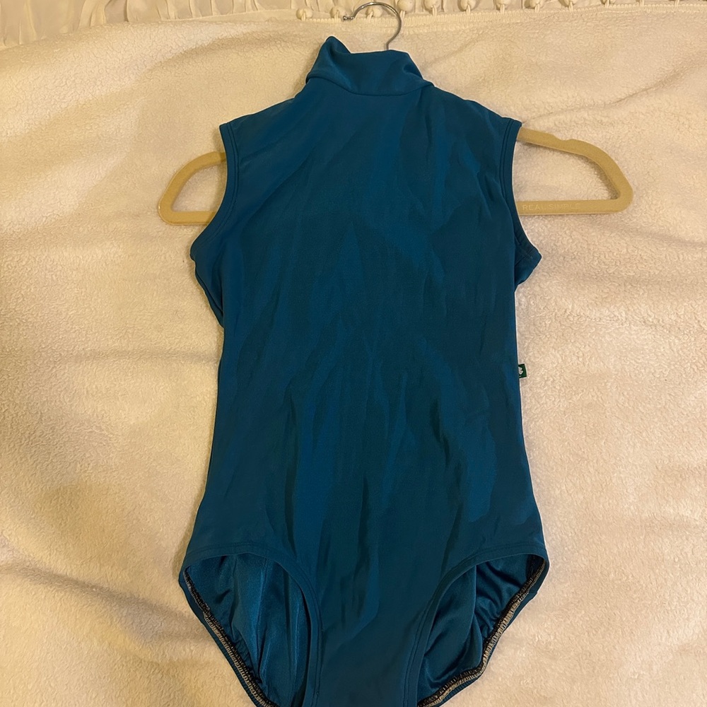 Lucky Leo, Teal Elegance, Size M